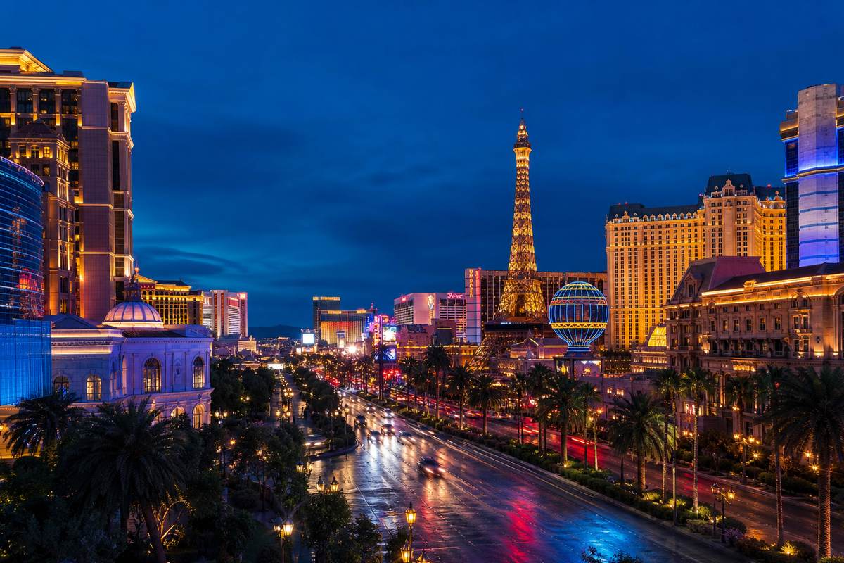 Las Vegas, USA — Strip neon, convention corridors and honest off-Strip value